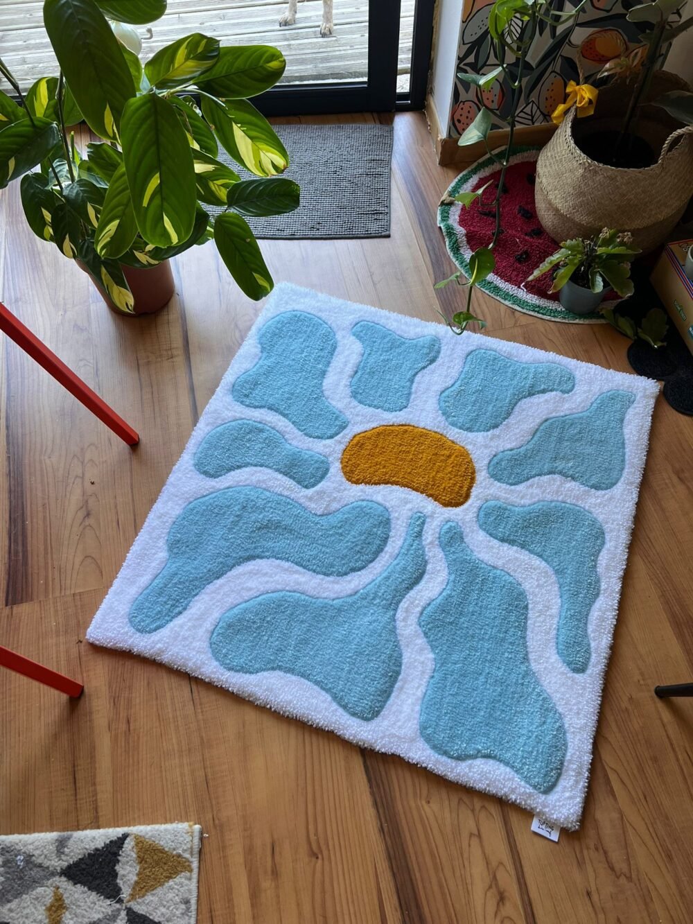 grand tapis tufting fleur bleu blanc jaune sol