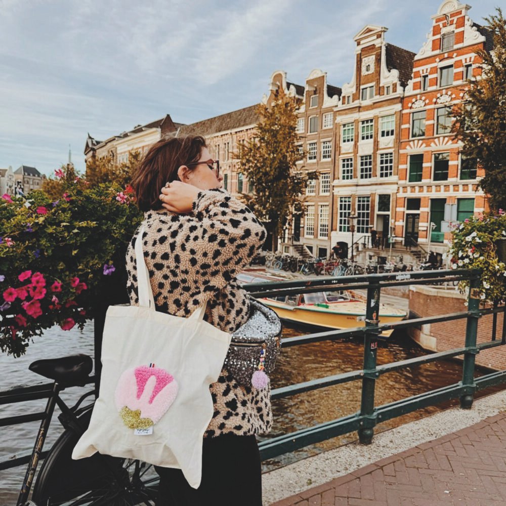 TOTEBAG TUFTING